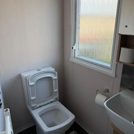 בית אירוח Luxury 3-bed Caravan With Decking & Free Parking Near Beaches - Primrose Valley *