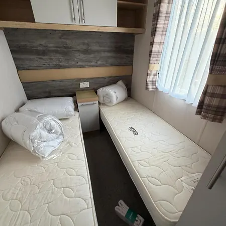 בית אירוח Luxury 3-bed Caravan With Decking & Free Parking Near Beaches - Primrose Valley פילי